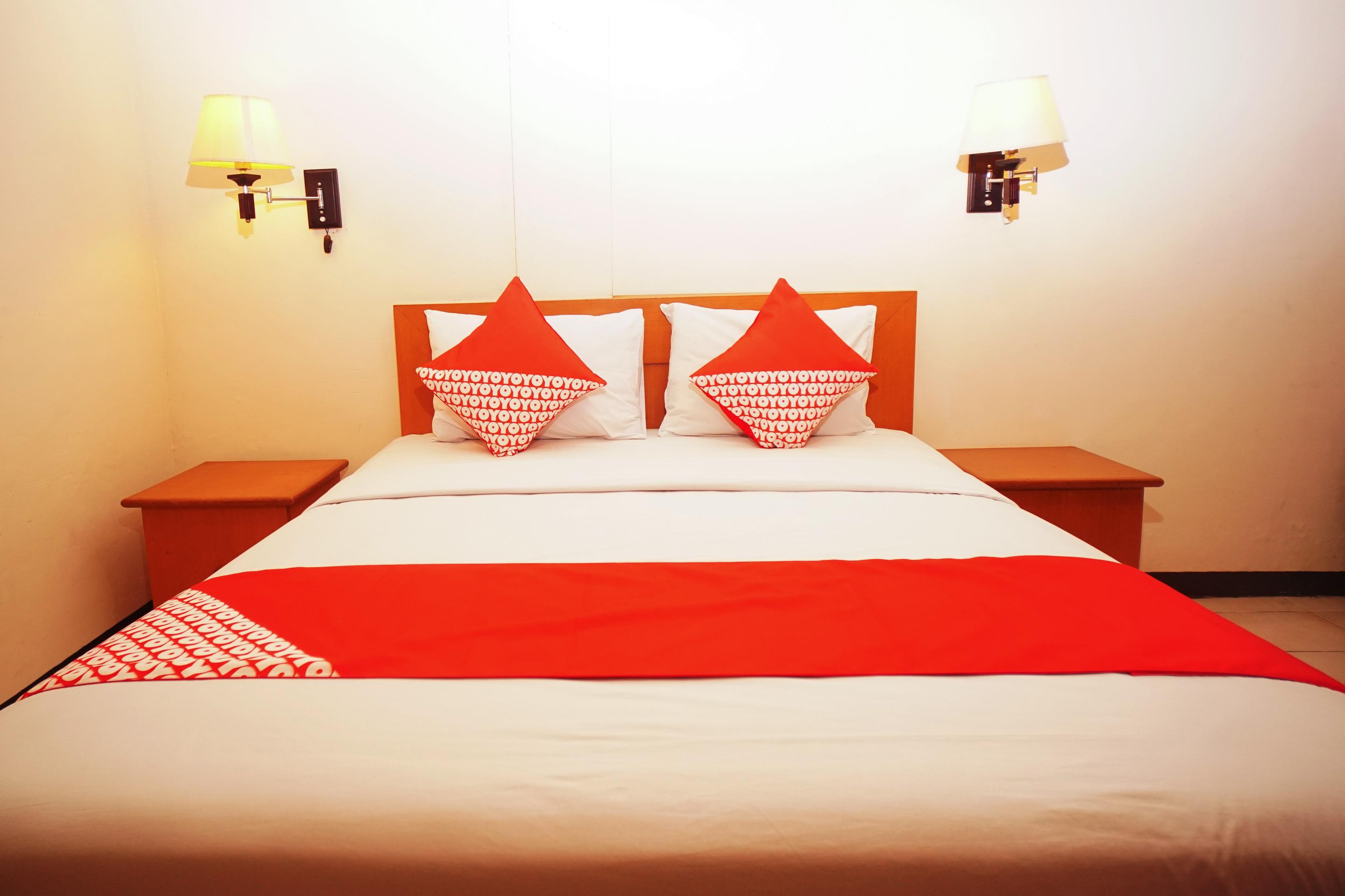 โอโย 142 โฮเต็ล อัลฟูร์กอน ชาเรียะฮ์ Hotel ปาเลมบัง ภายนอก รูปภาพ