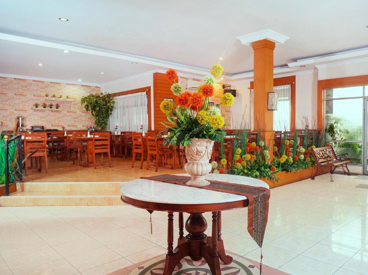 โอโย 142 โฮเต็ล อัลฟูร์กอน ชาเรียะฮ์ Hotel ปาเลมบัง ภายนอก รูปภาพ