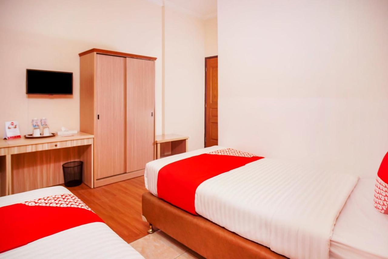 โอโย 142 โฮเต็ล อัลฟูร์กอน ชาเรียะฮ์ Hotel ปาเลมบัง ภายนอก รูปภาพ