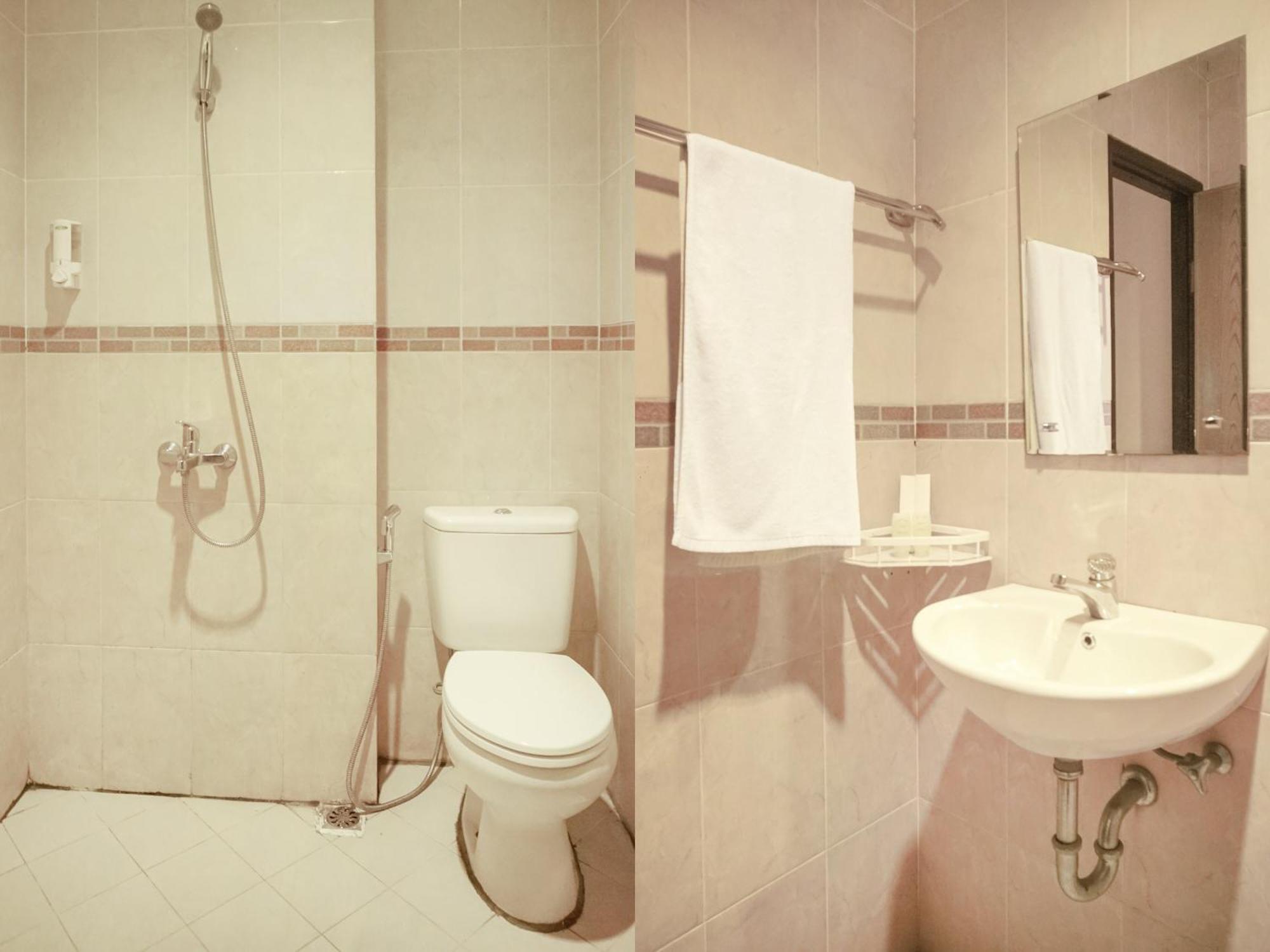 โอโย 142 โฮเต็ล อัลฟูร์กอน ชาเรียะฮ์ Hotel ปาเลมบัง ภายนอก รูปภาพ