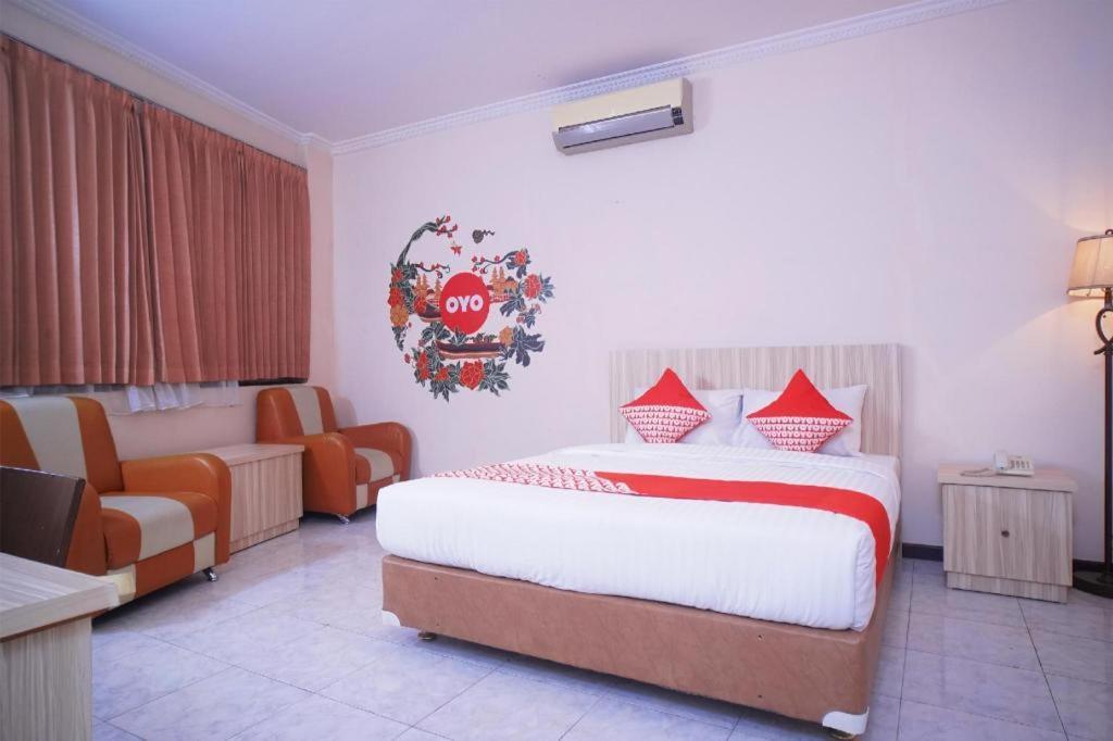 โอโย 142 โฮเต็ล อัลฟูร์กอน ชาเรียะฮ์ Hotel ปาเลมบัง ภายนอก รูปภาพ
